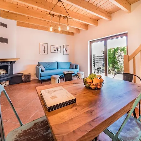 Dogs Welcome! Na Zacisznej * פוגורזליצה